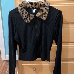 Soft faux fur collar